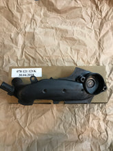 Load image into Gallery viewer, Thermostat housing for 2000-2005 2.7t engines